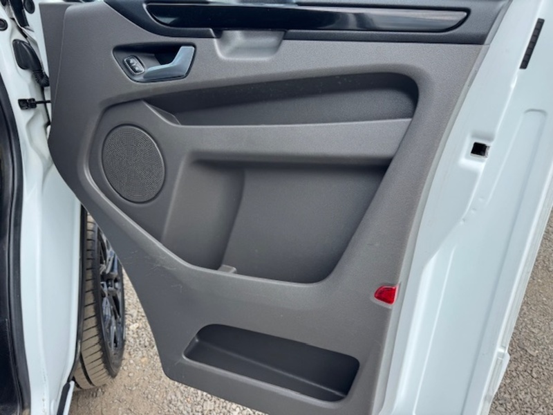 Ford 280 EcoBlue Limited SPORT PACK 2.0 5dr Panel Van Manual Diesel