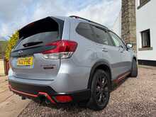 Subaru Forester i e-Boxer XE Premium 