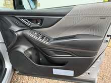 Subaru Forester i e-Boxer XE Premium 