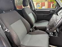 Vauxhall Meriva i Design 