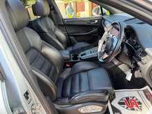 Porsche Macan T 