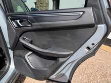 Porsche Macan T 