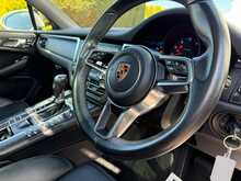 Porsche Macan T 