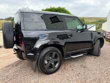 Land Rover Defender 90 D250 MHEV X-Dynamic SE 