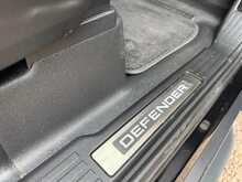 Land Rover Defender 90 D250 MHEV X-Dynamic SE 