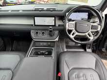 Land Rover Defender 90 D250 MHEV X-Dynamic SE 