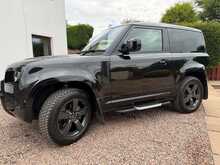 Land Rover Defender 90 D250 MHEV X-Dynamic SE 