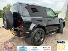 Land Rover Defender 90 D250 MHEV X-Dynamic SE 