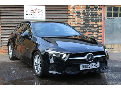 1.5 A180d Sport (Executive) Hatchback 5dr Diesel 7G-DCT Euro 6 (s/s) (116 ps)