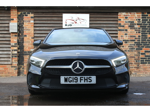 1.5 A180d Sport (Executive) Hatchback 5dr Diesel 7G-DCT Euro 6 (s/s) (116 ps)