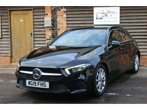 1.5 A180d Sport (Executive) Hatchback 5dr Diesel 7G-DCT Euro 6 (s/s) (116 ps)