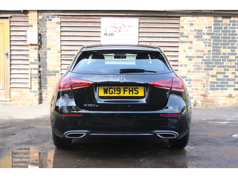 1.5 A180d Sport (Executive) Hatchback 5dr Diesel 7G-DCT Euro 6 (s/s) (116 ps)