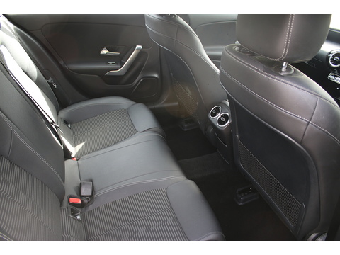 1.5 A180d Sport (Executive) Hatchback 5dr Diesel 7G-DCT Euro 6 (s/s) (116 ps)