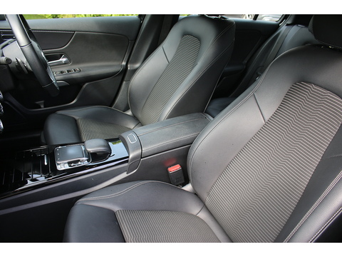 1.5 A180d Sport (Executive) Hatchback 5dr Diesel 7G-DCT Euro 6 (s/s) (116 ps)