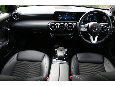 1.5 A180d Sport (Executive) Hatchback 5dr Diesel 7G-DCT Euro 6 (s/s) (116 ps)