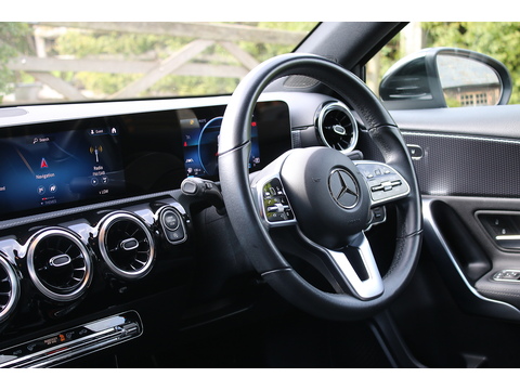 1.5 A180d Sport (Executive) Hatchback 5dr Diesel 7G-DCT Euro 6 (s/s) (116 ps)