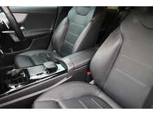 Mercedes-Benz CLA CLA180 AMG Line 