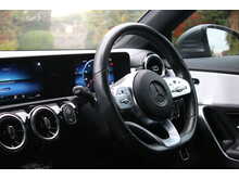 Mercedes-Benz CLA CLA180 AMG Line 