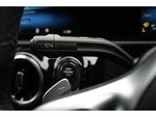 Mercedes-Benz CLA CLA180 AMG Line 