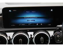 Mercedes-Benz CLA CLA180 AMG Line 