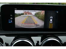 Mercedes-Benz CLA CLA180 AMG Line 