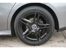 Mercedes-Benz CLA CLA180 AMG Line 