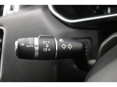 3.0 SD V6 Autobiography Dynamic SUV 5dr Diesel Auto 4WD Euro 6 (s/s) (306 ps)