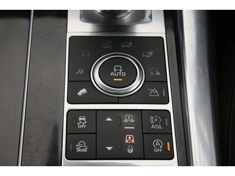 3.0 SD V6 Autobiography Dynamic SUV 5dr Diesel Auto 4WD Euro 6 (s/s) (306 ps)