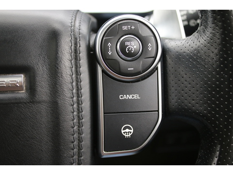 3.0 SD V6 Autobiography Dynamic SUV 5dr Diesel Auto 4WD Euro 6 (s/s) (306 ps)