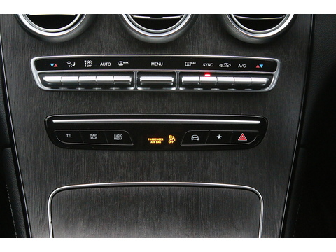 2.0 GLC220d AMG Line SUV 5dr Diesel G-Tronic+ 4MATIC Euro 6 (s/s) (194 ps)