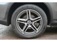 Mercedes-Benz GLC GLC220d AMG Line 