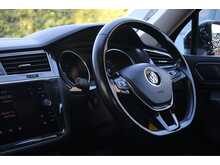 Volkswagen Tiguan Allspace TDI SE Nav 