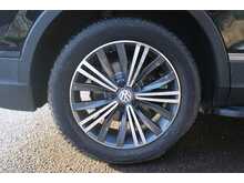 Volkswagen Tiguan Allspace TDI SE Nav 