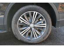Volkswagen Tiguan Allspace TDI SE Nav 