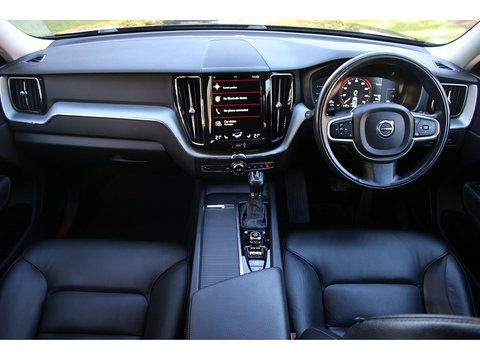 2.0 D4 Momentum SUV 5dr Diesel Auto AWD Euro 6 (s/s) (190 ps)