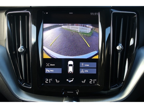 2.0 D4 Momentum SUV 5dr Diesel Auto AWD Euro 6 (s/s) (190 ps)