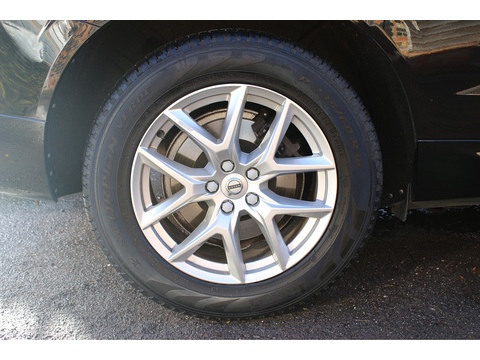 2.0 D4 Momentum SUV 5dr Diesel Auto AWD Euro 6 (s/s) (190 ps)