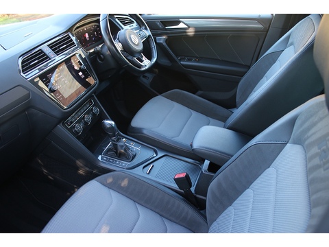 2.0 TDI R-Line SUV 5dr Diesel DSG Euro 6 (s/s) (150 ps)