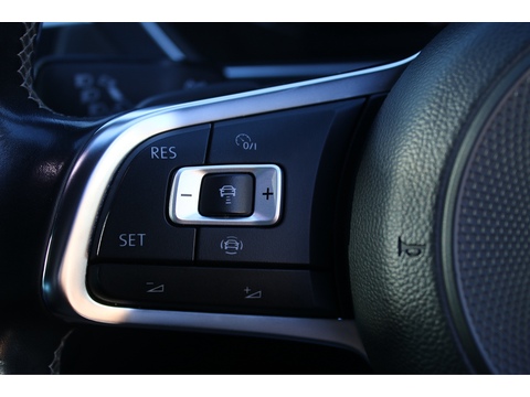 2.0 TDI R-Line SUV 5dr Diesel DSG Euro 6 (s/s) (150 ps)