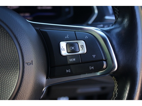 2.0 TDI R-Line SUV 5dr Diesel DSG Euro 6 (s/s) (150 ps)