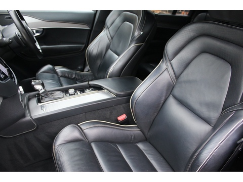 2.0 D5 PowerPulse R-Design SUV 5dr Diesel Auto 4WD Euro 6 (s/s) (235 ps)