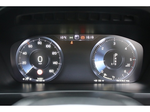 2.0 D5 PowerPulse R-Design SUV 5dr Diesel Auto 4WD Euro 6 (s/s) (235 ps)