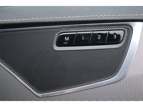 2.0 D5 PowerPulse R-Design SUV 5dr Diesel Auto 4WD Euro 6 (s/s) (235 ps)