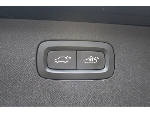 2.0 D5 PowerPulse R-Design SUV 5dr Diesel Auto 4WD Euro 6 (s/s) (235 ps)
