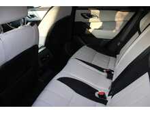 Land Rover Range Rover Velar D240 R-Dynamic S 