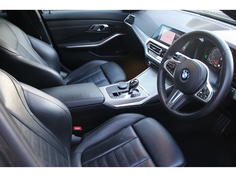 2.0 320i M Sport Saloon 4dr Petrol Auto Euro 6 (s/s) (184 ps)