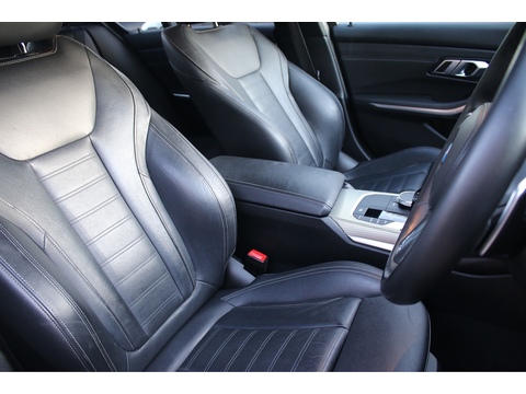 2.0 320i M Sport Saloon 4dr Petrol Auto Euro 6 (s/s) (184 ps)