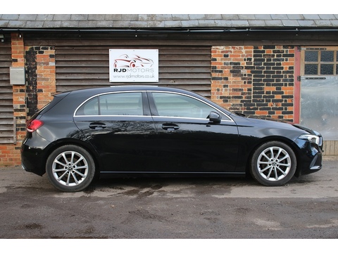 1.3 A180 Sport (Executive) Hatchback 5dr Petrol Manual Euro 6 (s/s) (136 ps)
