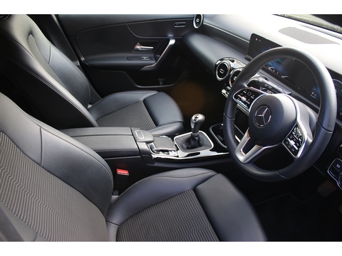 1.3 A180 Sport (Executive) Hatchback 5dr Petrol Manual Euro 6 (s/s) (136 ps)