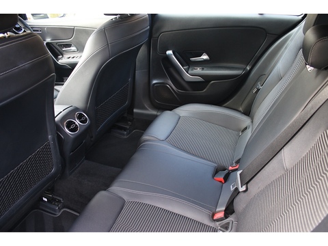 1.3 A180 Sport (Executive) Hatchback 5dr Petrol Manual Euro 6 (s/s) (136 ps)